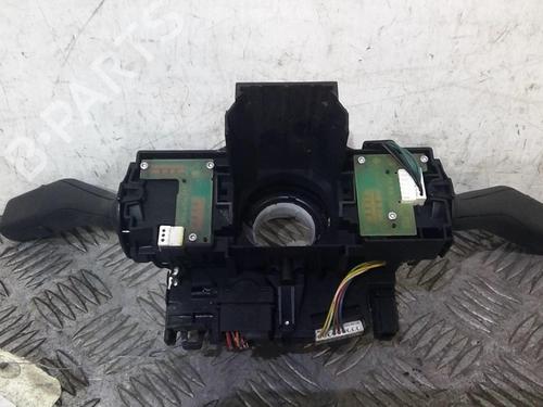 Used Steering column stalk Steering column stalk VW GOLF VI (5K1) 1.4 (80 hp) 21777728 21777728