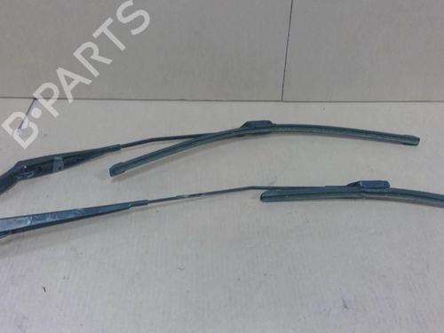 Used Front windshield wiper arm PEUGEOT 208 I (CA_, CC_) 1.0 VTi (68 hp) 29082577
