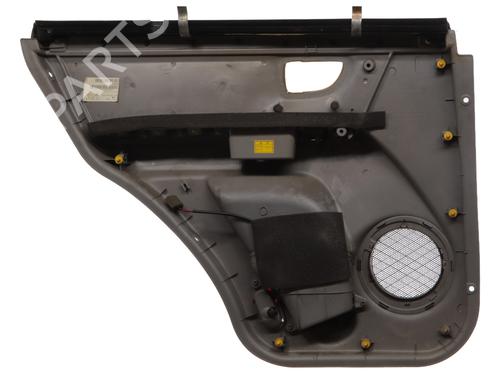 Bageste højre beklædning Bageste højre beklædning KIA SORENTO I (JC) 2.5 CRDi (170 hp) 36184754 36184754