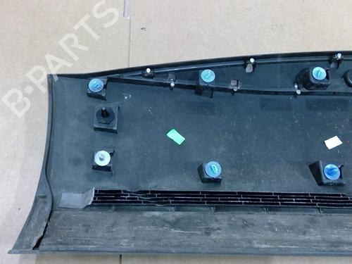 Door moulding trim PEUGEOT 3008 II SUV (MC_, MR_, MJ_, M4_) 1.2 THP/ PureTech 130 (MRHNSM, MRHNSU, MRHNSJ, MRHNYW,... | BP29041865C150 