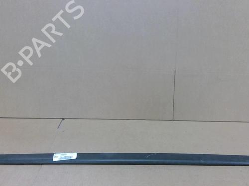 Used Door moulding trim RENAULT TWINGO II (CN0_) 1.5 dCi (CN0E) (64 hp) 29041837