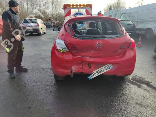 Switch OPEL ASTRA J (P10) 1.7 CDTI (68) | BP31878725I30 - Image 5