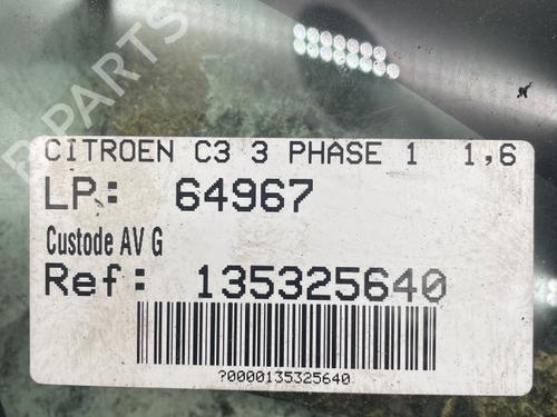 front-left-quarter-glass-citroen-c3-iii-sx-2016-40467085 main image