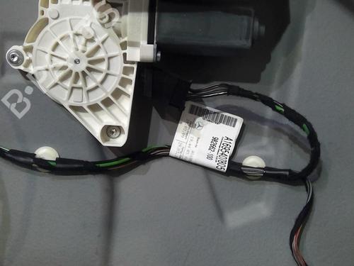 Used Front right window mechanism MERCEDES-BENZ B-CLASS Sports Tourer (W245) B 180 CDI (245.207) (109 hp) 20352101