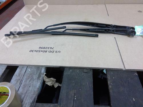 Used Front windshield wiper arm KIA PICANTO II (TA) 1.2 (85 hp) 26183341