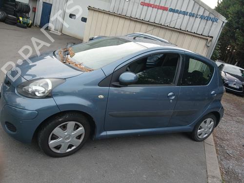 Left headlight TOYOTA AYGO (_B1_) 1.0 (KGB10_, KGB10R) | BP31961564C28