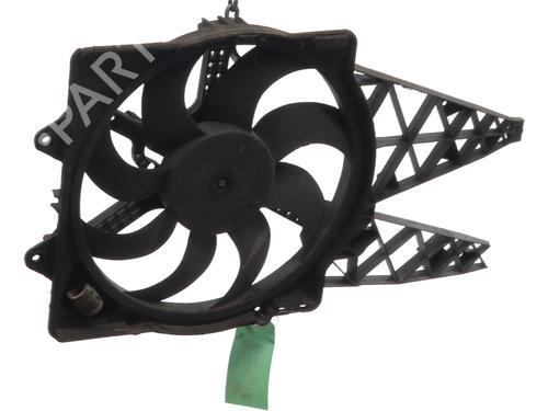 Used Radiator fan FIAT GRANDE PUNTO (199_) 1.3 D Multijet (75 hp) 30659537