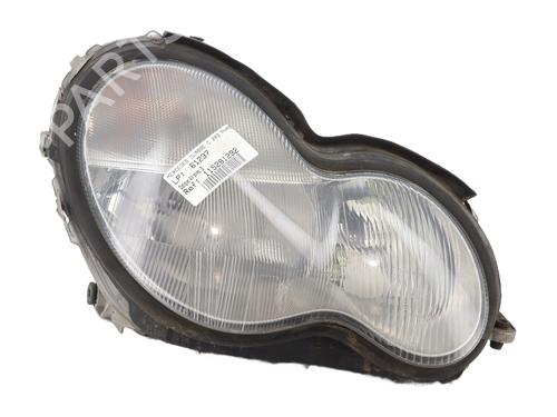 Højre forlygte MERCEDES-BENZ C-CLASS (W203) C 220 CDI (203.006) (136 hp) 30362288