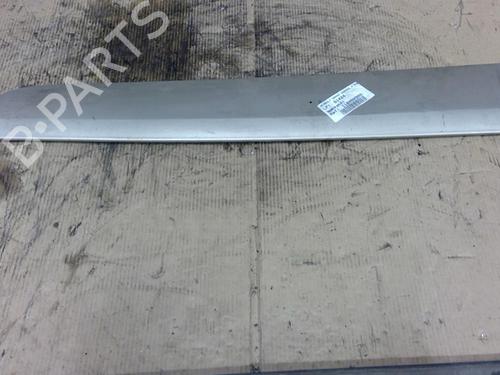 Used Door moulding trim RENAULT ESPACE IV (JK0/1_) 2.0 dCi (JK01, JK02, JK1J, JK1K, JK1H) (150 hp) 31704347