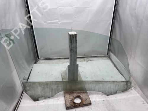 Used Front left door window Front left door window 38032719 38032719