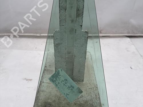 Used Rear right door window Rear right door window 37418686 37418686