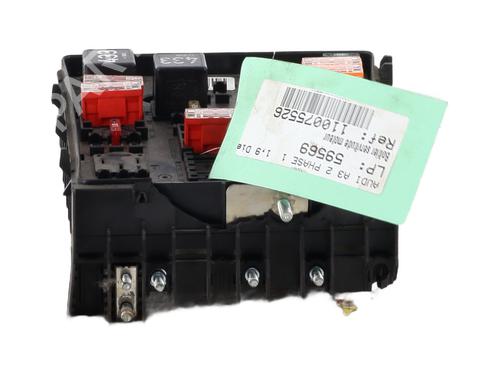 Used Fuse box Fuse box AUDI A3 (8P1) 1.9 TDI (105 hp) 27884894 27884894