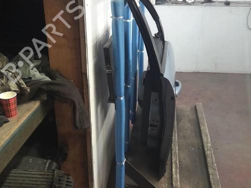 Right front door FORD FOCUS II Turnier (DA_, FFS, DS) 1.6 TDCi | BP20359751C3 