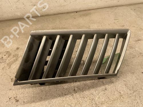 Used Grille Grille 37450911 37450911