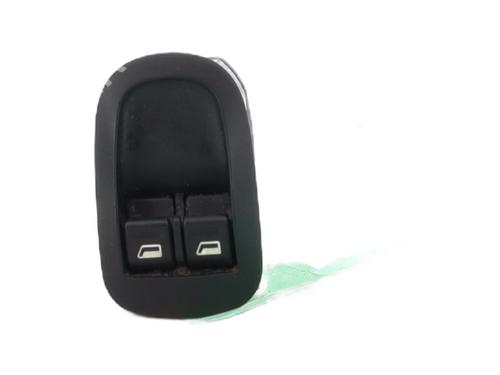 Interrupteur de vitre avant droite PEUGEOT 206+ (2L_, 2M_) 1.1 (60 hp) 31878628