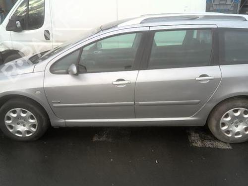 Right taillight PEUGEOT 307 Break (3E) 1.6 HDi 110 | BP22653807C35