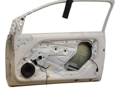 right-front-door-vw-up-121-122-bl1-bl2-bl3-123-2011-36314450 main image