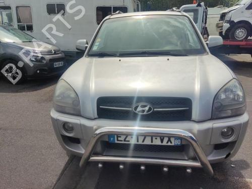 Left headlight HYUNDAI TUCSON (JM) 2.0 CRDi All-wheel Drive | BP20350524C28 