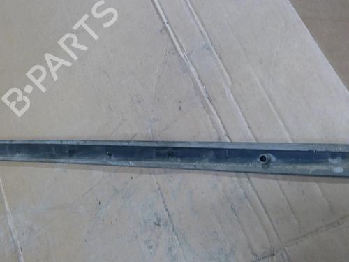 Listwa drzwi VW GOLF PLUS V (5M1, 521) 1.9 TDI | BP30535239C150 