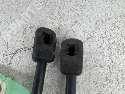 tailgate-lift-support-opel-astra-j-p10-2009-2010-2011-2012-2013-2014-2015-2016-34172964 main image