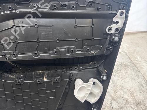 Venstre frontpanel Venstre frontpanel 37743357 37743357