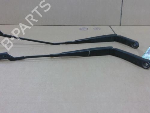 Front windshield wiper arm VW GOLF VI (5K1) 2.0 TDI | BP27161743C143 