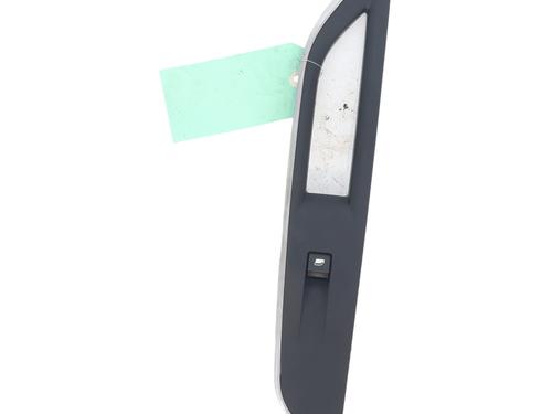Used Right front window switch Right front window switch PEUGEOT 3008 II SUV (MC_, MR_, MJ_, M4_) 1.6 PureTech 180 (M45GFR, M45GFU) (181 hp) 35998013 35998013