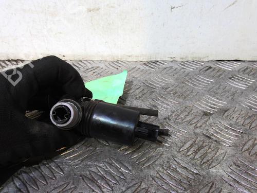 Used Washer pump Washer pump FORD FIESTA VI (CB1, CCN) 1.4 TDCi (68 hp) 20353474 20353474
