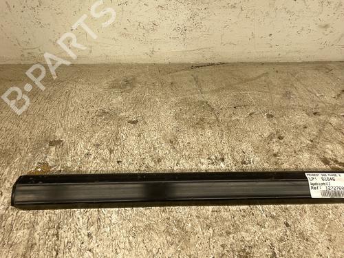 Used Door moulding trim Door moulding trim PEUGEOT 309 I (10C, 10A) 1.4 (67 hp) 36591523 36591523