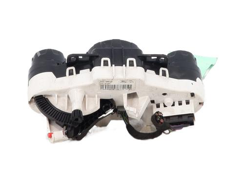 AC Styreenhet / Manøvreringsenhet FORD FIESTA VI (CB1, CCN) 1.4 TDCi | BP30690553I5