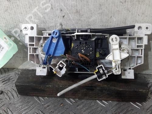 Climate control DACIA SANDERO 1.4 MPI LPG | BP20366297I5 - Image 2