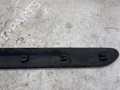 Used Door moulding trim Door moulding trim 37418856 37418856