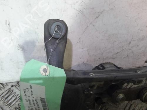 Used Front wiper motor TOYOTA YARIS (_P13_) 1.5 Hybrid (NHP130_, NHP130) (101 hp) 20356790