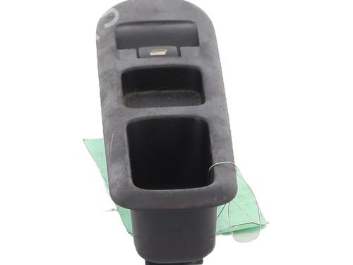 Højre fortil elrude kontakt PEUGEOT 5008 (0U_, 0E_) 2.0 HDi 150 / BlueHDi 150 (150 hp) 33220750