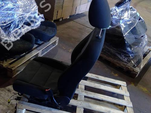 Used Right front seat Right front seat VW GOLF VI (5K1) 2.0 TDI (110 hp) 25977946 25977946