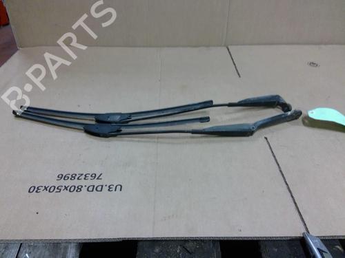 Used Front windshield wiper arm RENAULT KANGOO (KC0/1_) D 65 1.9 (KC0E, KC02, KC0J, KC0N) (64 hp) 26184661