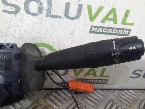 Used Steering column stalk Steering column stalk PEUGEOT 607 (9D, 9U) 2.2 HDi (133 hp) 21759215 21759215