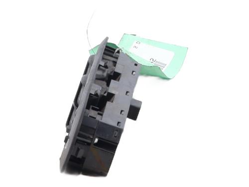 Used Left front window switch Left front window switch FORD MONDEO IV (BA7) 2.0 TDCi (140 hp) 33030225 33030225