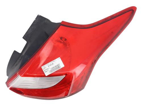 right-taillight-ford-focus-iii-2010-2011-2012-2013-2014-2015-2016-2017-2018-2019-2020-32128514 main image