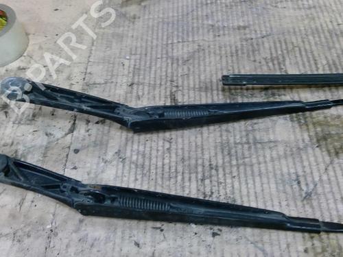 front-windshield-wiper-arm-audi-a3-8p1-2003-2004-2005-2006-2007-2008-2009-2010-2011-2012-2013-27637510 main image