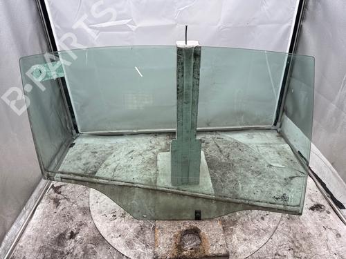 Used Rear right door window Rear right door window 38526540 38526540