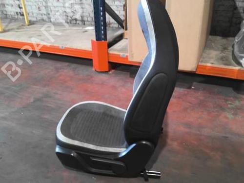 Used Left front seat Left front seat RENAULT TWINGO III (BCM_, BCA_) 1.0 SCe 70 (BCMB) (69 hp) 29596547 29596547
