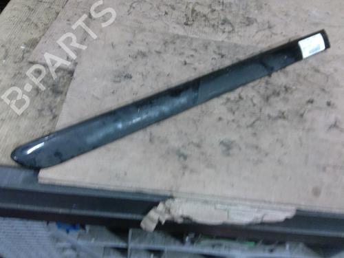 Dørliste PEUGEOT 5008 (0U_, 0E_) 1.6 HDi (112 hp) 31979610