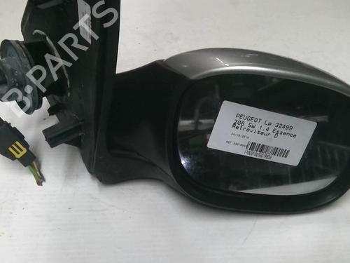 Used Right mirror Right mirror 21592204 21592204