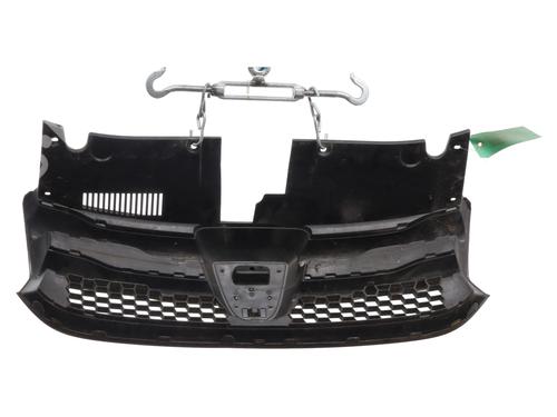 Grill DACIA SANDERO II TCe 90 (B8M1, B8MA, B8AC) | BP28174982C40 - Image 3