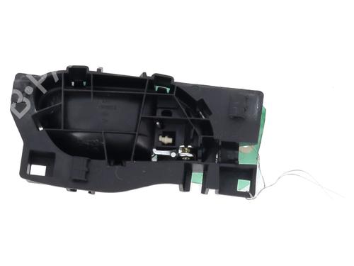 Used Rear left interior door handle Rear left interior door handle PEUGEOT 5008 (0U_, 0E_) 1.6 HDi (112 hp) 28570611 28570611