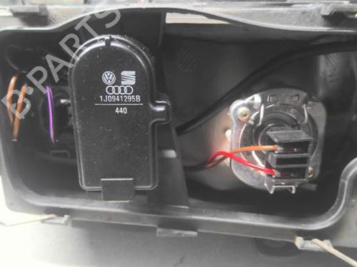 Left headlight SEAT LEON (1M1) 1.9 TDI | BP22002264C28 