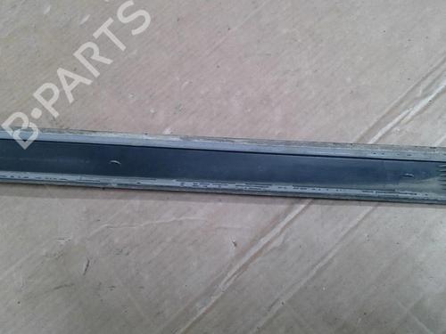 Dørliste Dørliste OPEL ZAFIRA / ZAFIRA FAMILY B (A05) 1.7 CDTI (M75) (110 hp) 30755002 30755002