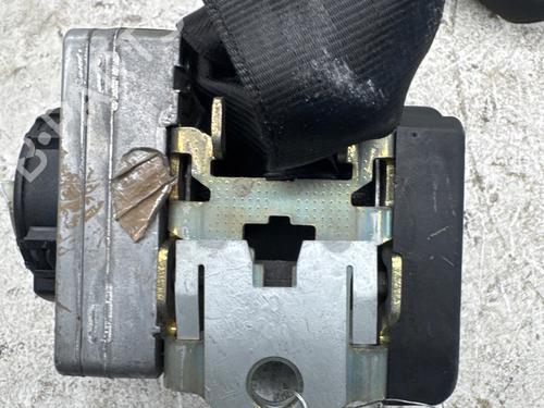 Used Rear left seatbelt Rear left seatbelt 37450763 37450763
