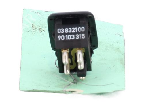 Used Left front window switch Left front window switch OPEL CORSA A Hatchback (S83) 1.5 D (F08, M08, F68, M68) (50 hp) 29341925 29341925